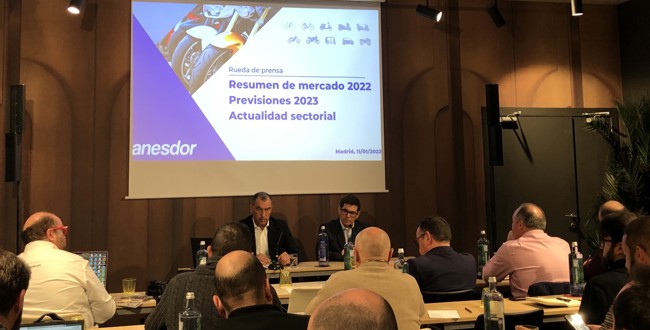 Las matriculaciones de vehículos de dos ruedas crecen un 4,6% en 2022, superando las 200.000 unidades