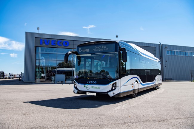 Iveco Bus firma un acuerdo para la distribución de autobuses eléctricos en Italia