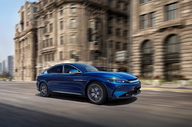 Las ventas de coches en China aumentan un 9,5% en 2022 y superan los 23,5 millones de unidades