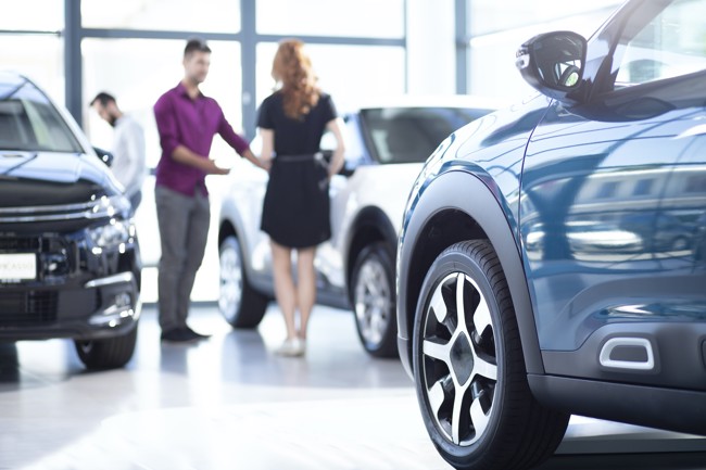 Las compras 'online' del sector del coche y accesorios se disparan un 73% en 2022