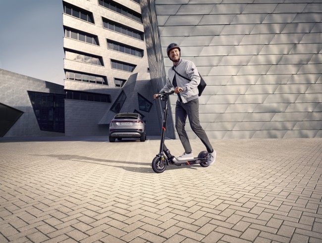 Audi lanza la segunda generación de su patinete eléctrico, que ofrece hasta 80 kilómetros de autonomía