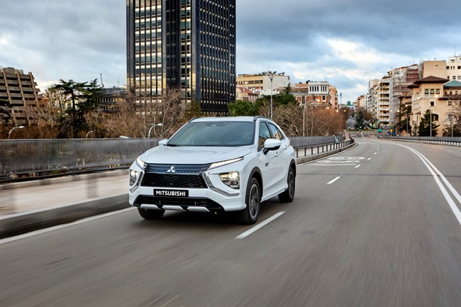Mitsubishi casi triplica su beneficio a diciembre, al ganar 927 millones
