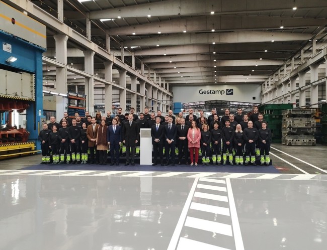 Felipe VI celebra el XXV Aniversario de Gestamp, la empresa palentina con presencia en 24 países
