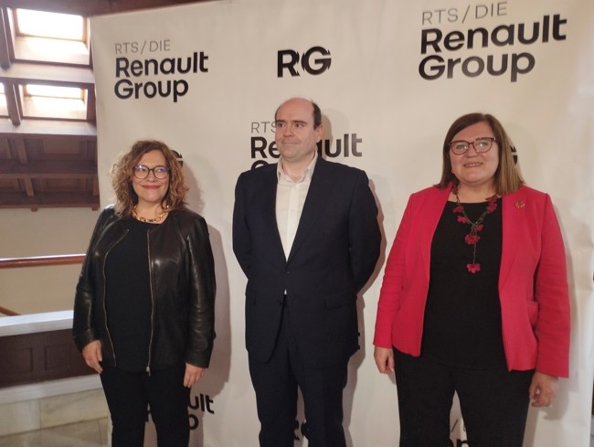 'Casting' de Renault en la universidad para completar con 100 ingenieros su plantilla en Valladolid