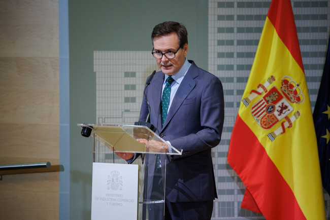 Industria culpa a las CCAA de los retrasos en las ayudas del Moves III y les pide "corresponsabilidad"