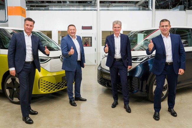Luz verde a la 'joint venture' de PowerCo (Volkswagen) y Umicore para fabricar materiales para baterías