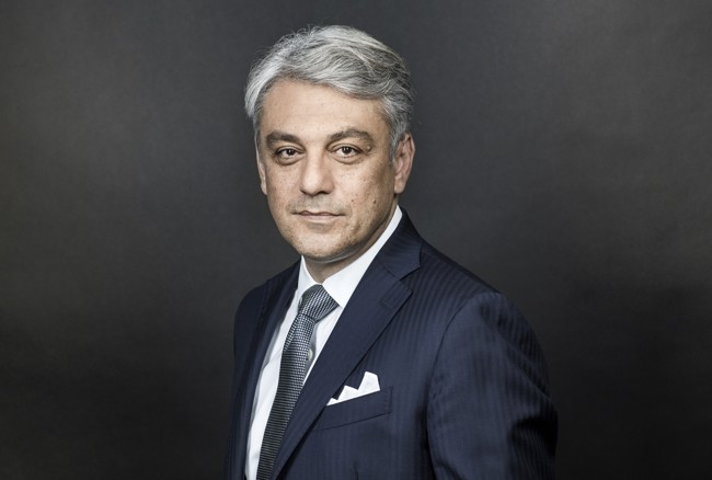 Francia distingue a Luca de Meo (Renault) con la Legión de Honor