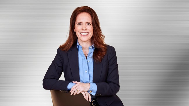 Stellantis nombra a Natalie Knight como nueva directora financiera y vicepresidenta ejecutiva