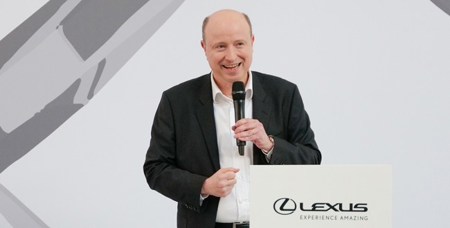 Dimitris Tripospitis (Lexus Europa) reafirma el respaldo de la marca al mundo del arte y el diseño