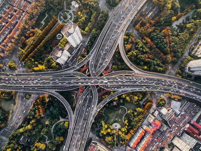 Los datos de los vehículos conectados pueden mejorar los problemas de seguridad vial, según Bridgestone