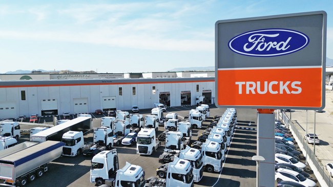Ford Trucks inaugura sus nuevas instalaciones de 16.000 metros cuadrados en Murcia
