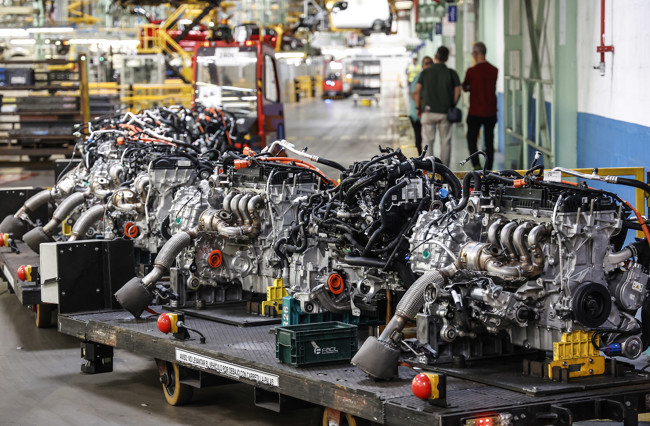 La fabricación de vehículos de motor en España se encareció un 5,9% en abril, pero ralentiza la subida