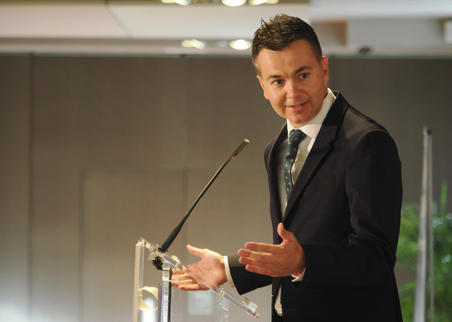 Gómez (Industria) se muestra "optimista" con que la segunda convocatoria del Perte VEC llegue en junio