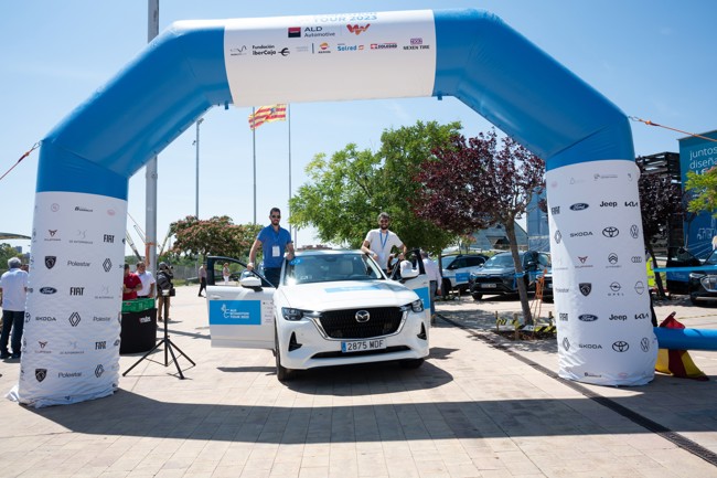 El Mazda CX-60, el DS7 y el Volkswagen ID.Buzz, ganadores del ALD Ecomotion Tour "más sostenible"