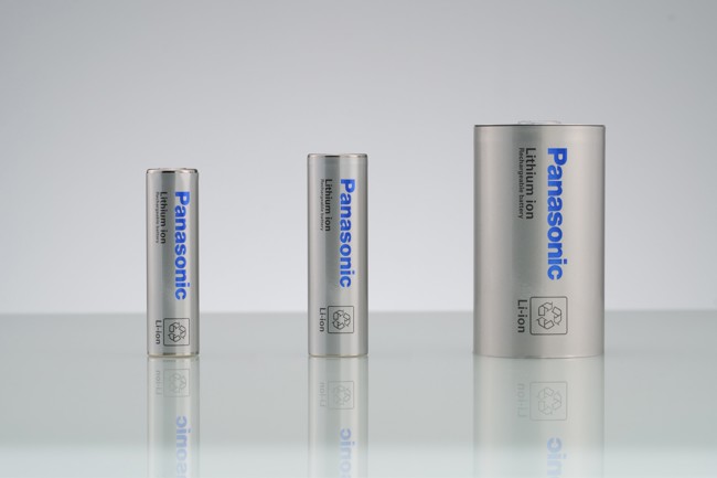 Panasonic Energy y Mazda inician conversaciones para un acuerdo de baterías cilíndricas de ion litio