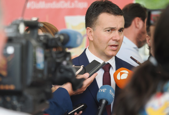 El ministro de Industria anuncia que los dos bloques del Perte VEC II saldrán "esta semana"
