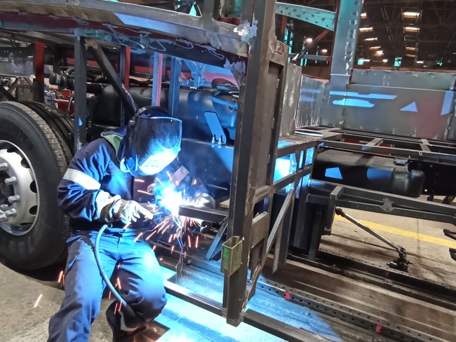 Sunsundegui y Navarra inician el proceso para contratar personal cualificado para el proyecto de Volvo