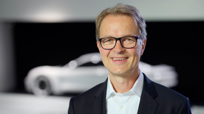 Dimite Kjell Gruner, el presidente y consejero delegado de Porsche Cars en América del Norte