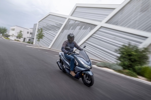 Barcelona y Madrid, las provincias con más motos registradas en España, según Carfax