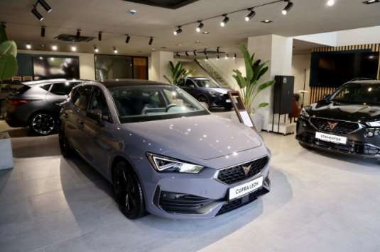 Cupra abre en Túnez su tienda estilo 'Garage' número 500 y aspira a alcanzar las 700 en 2023