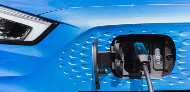 Los vehículos de ocasión electrificados cuestan hasta un 54% más que los nuevos de otra motorización