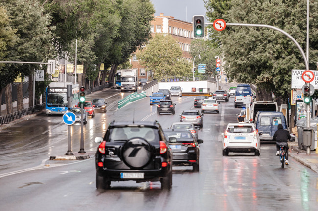 Los 27 rebajan la ambición climática de Euro 7 para ayudar a la industria saltar al 'coche limpio' en 2035