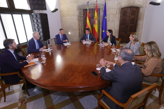 Mazón aborda con el presidente de Ford España la colaboración entre empresa y Generalitat