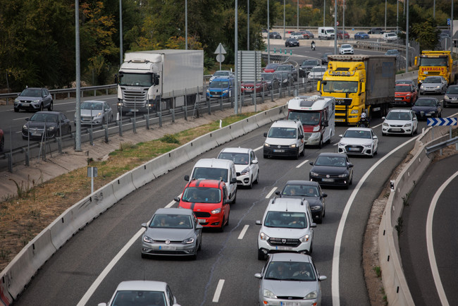 Una caída de los sistemas informáticos de la DGT paraliza la matriculación de coches desde el viernes