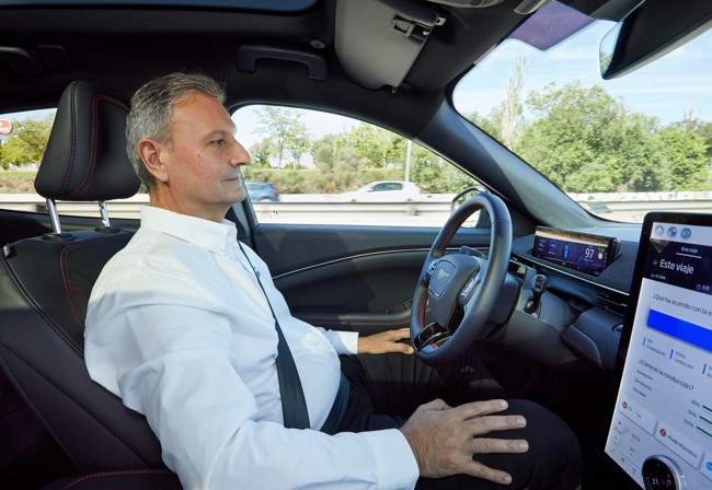 El Gobierno aprueba a Ford su sistema de conducción sin manos BlueCruise para autopistas y autovías