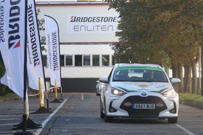 Bridgestone destaca la aportación de sus neumáticos ligeros Enliten a la movilidad eléctrica