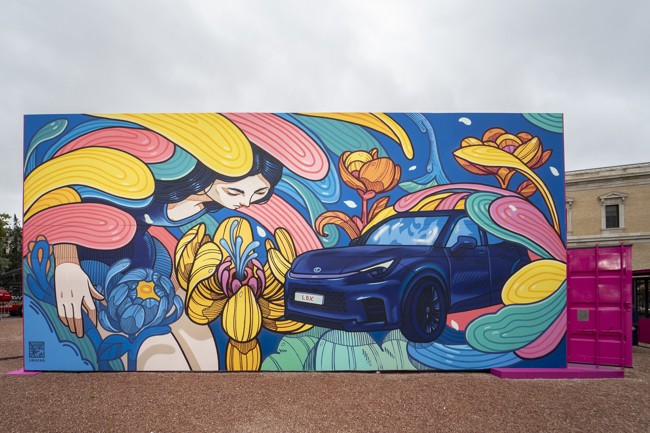 Lexus llena la Plaza Colón de Madrid de arte, diseño y tecnología para acercar la cultura al público