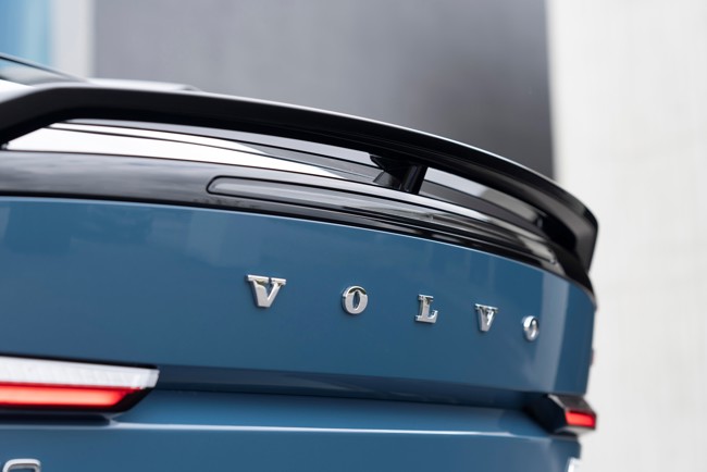 El beneficio neto de Volvo Cars se desploma un 24,1% hasta septiembre, con 911 millones de euros