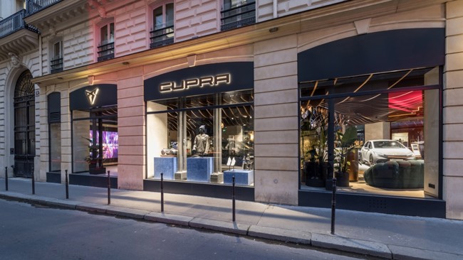 Cupra abre un nuevo City Garage en París (Francia)
