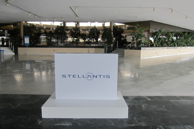 El Gobierno de Aragón trabaja con Industria y con Stellantis para obtener la gigafactoría de baterías