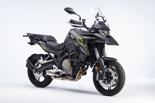 QJ Motor (Geely) lanza la SRT 700 On Road, disponible desde 7.499 euros con una promoción de salida