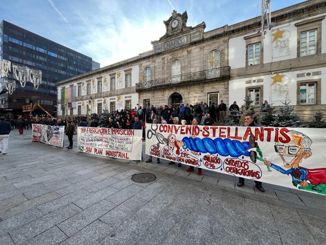 Trabajadores de Stellantis Vigo salen a la calle para reclamar "un convenio digno"