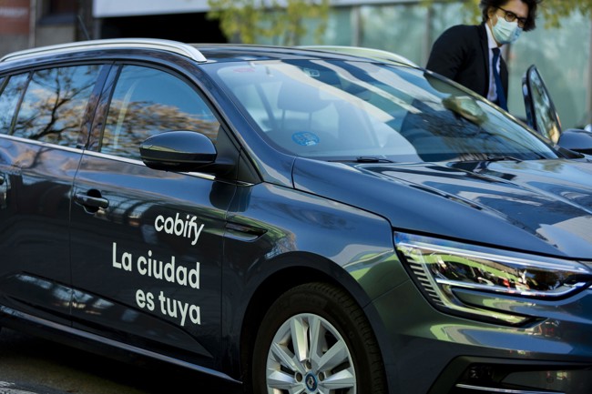 Cabify incorpora 110 vehículos Tesla a su flota de Vecttor en Madrid