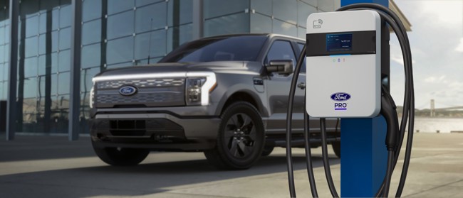 Ford Pro y Xcel Energy instalarán 30.000 puntos de recarga en EE.UU. para flotas comerciales hasta 2030