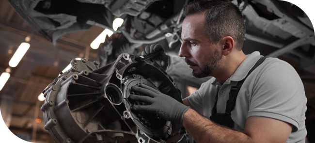 Los coches de Alfa Romeo, Land Rover, Jeep y Fiat son los que más pasan por el taller, según Recomotor