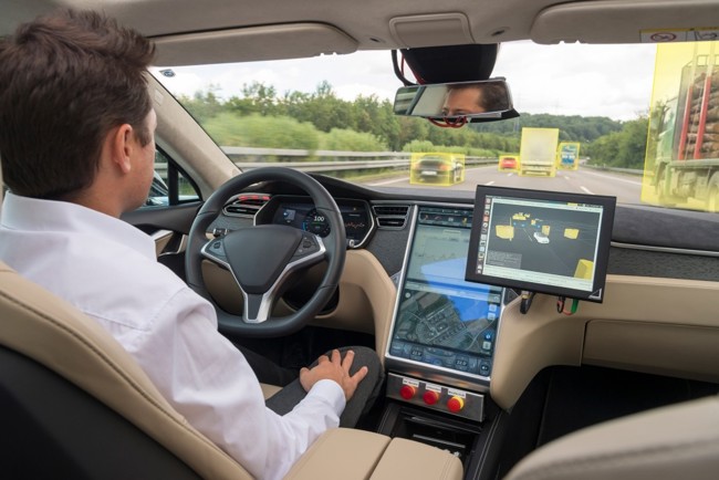 Reino Unido podría tener vehículos autónomos circulando por sus carreteras en 2026