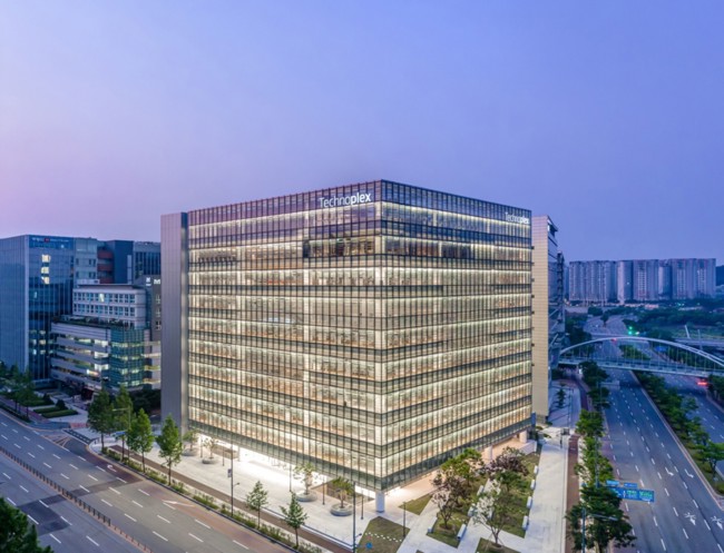 Hankook gana casi 500 millones en 2023, un 1,3% más, con ventas récord superiores a los 6.200 millones