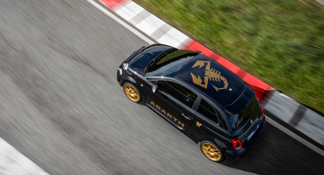 Abarth lanza por su 75 aniversario una edición limitada de 1.368 unidades del modelo 695