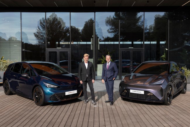 Seat y el Ayuntamiento de Barcelona acuerdan impulsar la innovación y la movilidad sostenible
