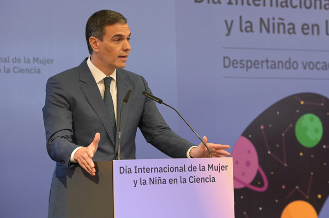Sánchez anuncia la resolución de 10 proyectos de la línea B del Perte VEC II por 170 millones