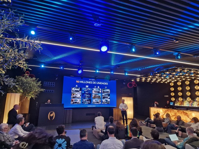 La estrategia de vehículos comerciales de Stellantis, Pro One, aportó 63.166 millones en 2023
