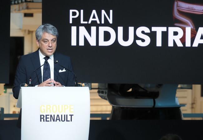 ACEA advierte de que los fabricantes extranjeros "llevan la delantera" con los coches eléctricos