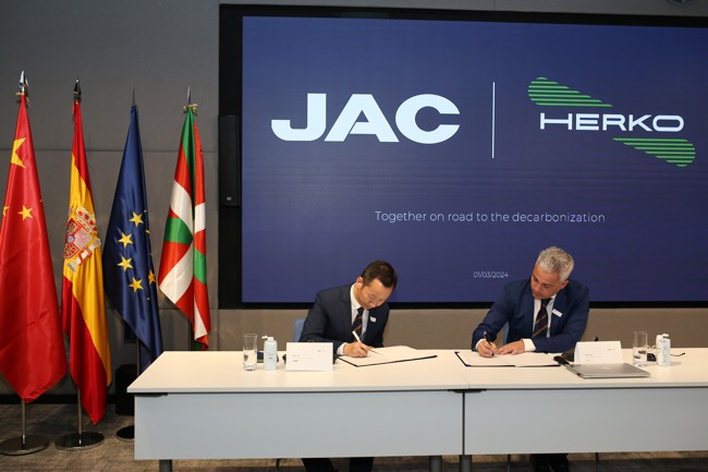 Herko invertirá más de 20 millones en Vizcaya y fabricará 10.000 camiones hasta 2030