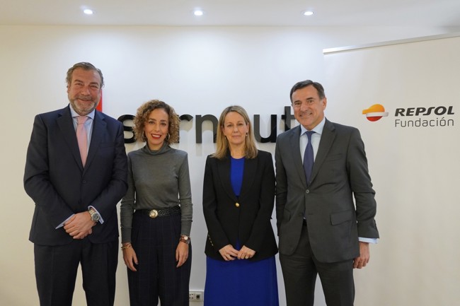 Sernauto y la Fundación Repsol renuevan su acuerdo estratégico para impulsar la movilidad sostenible