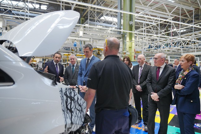 Mercedes amplía y rediseña sus instalaciones en Vitoria para producir sus nuevas furgonetas eléctricas