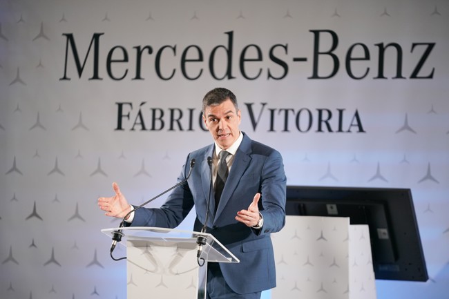 El Gobierno califica de "grandísimas noticias" para el empleo los anuncios de Ford y Mercedes